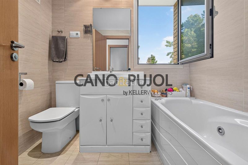 Foto 7be45d4d-982f-4c31-99b2-4cced31d8728. Etagenwohnung mit heizung parking pool in Corbera de Llobregat