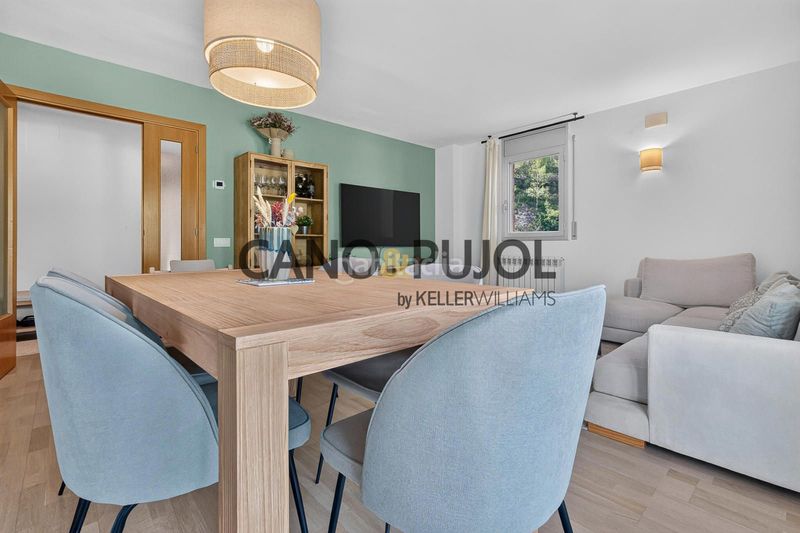 Foto bf1e40e6-0f90-4adf-9974-2b69409a00b1. Etagenwohnung mit heizung parking pool in Corbera de Llobregat