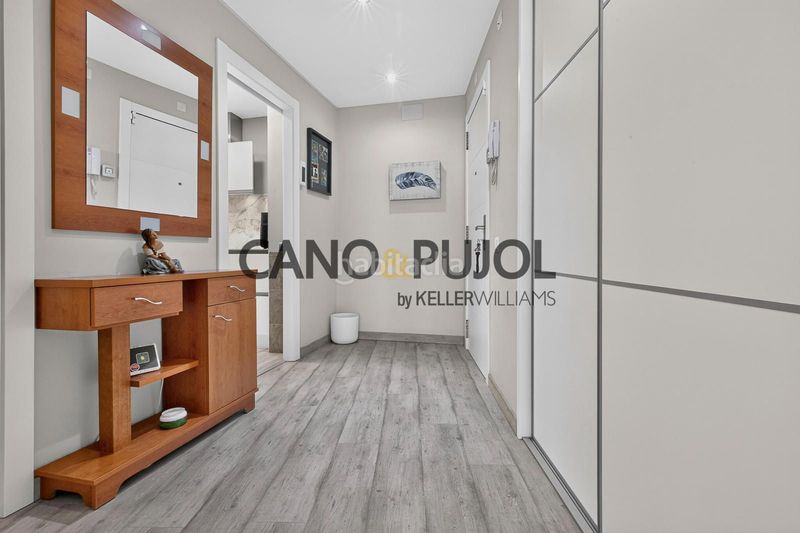 Foto b2a1cb02-bf9e-432b-8693-a10fc5a1f7f1. Flat with heating parking in Polinyà