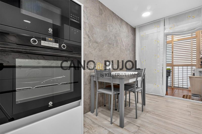 Foto d4cfc190-7b18-4581-b04a-a849cf2c6a70. Flat with heating parking in Polinyà