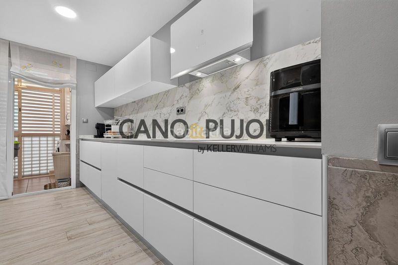 Foto efe9b8b5-62d3-4f30-9a51-0378a3a38158. Flat with heating parking in Polinyà