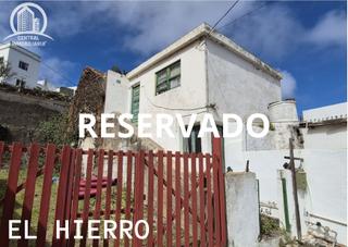 Casa  Calle la carrera. Casa terrera en el hierro