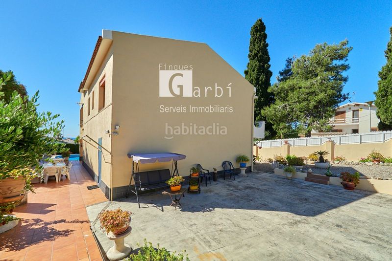 Foto 5907cd29-e903-4b7c-a4f7-f07fe50083e0. Xalet amb calefacció aparcament piscina a Els Masos - Els Garrofers Coma-ruga
