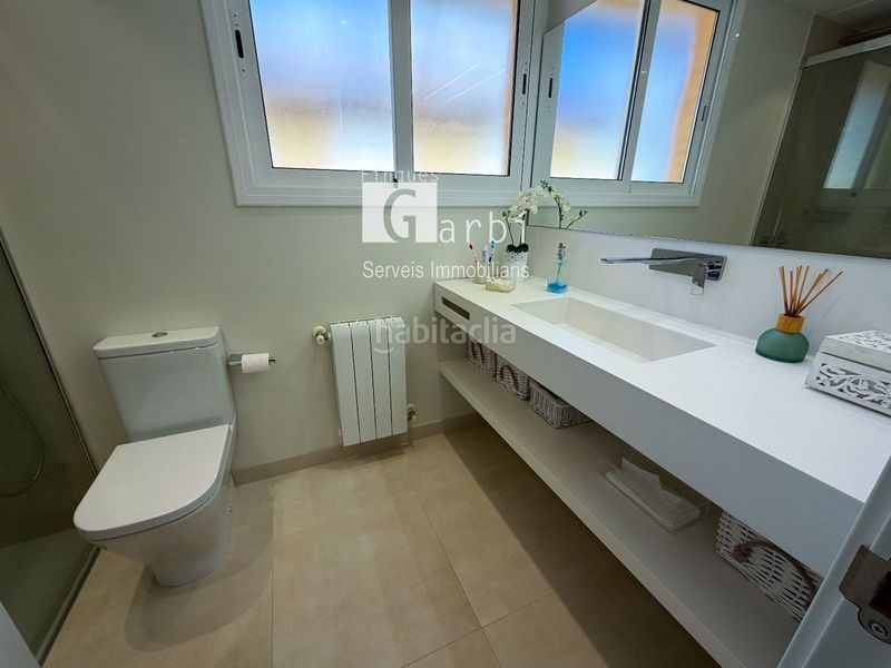 Foto 32f5f333-56a5-46bd-9e52-ce75215436a9. Àtic amb calefacció aparcament piscina a Bonavista Vendrell (El)