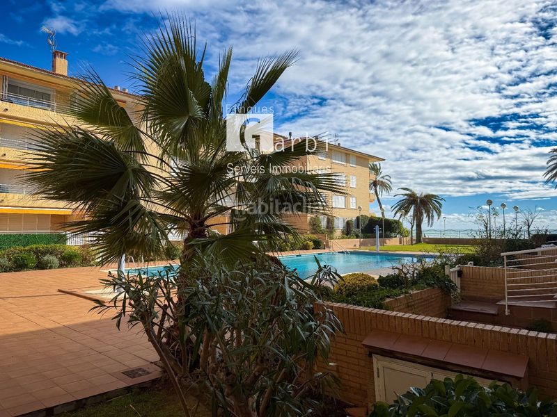 Foto d14ec0c3-98d5-4e38-a7dc-7d20043af107. Àtic amb calefacció aparcament piscina a Bonavista Vendrell (El)
