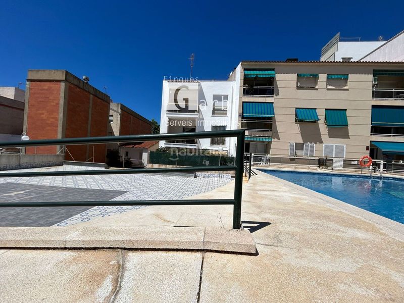 Foto f69e096e-b689-47a5-81de-1ef634a42916. Pis amb aparcament piscina a Calafell platja Calafell