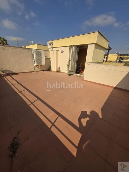 Foto c449ec7e-d8e1-4f69-b73f-54e516c3caef. Xalet amb aparcament piscina a San Antonio de Benagéber