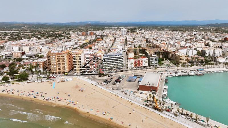 Foto ee8f4a2b-128c-4e7b-947c-3bbcf4bb2044. Pis amb calefacció aparcament piscina a Puerto Benicarló