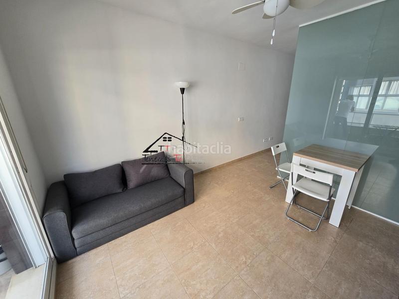 Foto efa1699a-afaa-4ed8-8c25-7ebc3c894a01. Alquiler estudio moderno estudio en el corazón en Benicarló