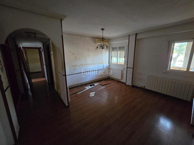 Foto d327b21e-986d-4f2d-82f6-e1ecedba0c0a. Etagenwohnung mit heizung in La Jota Zaragoza