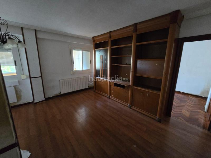 Foto e5a27189-eedb-46e1-a602-53f379bb7241. Etagenwohnung mit heizung in La Jota Zaragoza