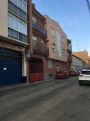 Ground floor  Muniesa. Piso  garaje  trastero. barrio oliver. inmueble inlcuido en proc