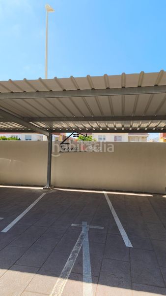 Foto ea62e468-4712-4e0f-a239-b26cbdeeeefd. Apartament amb aparcament piscina a Papa Luna - Platja del Gurugú Benicarló