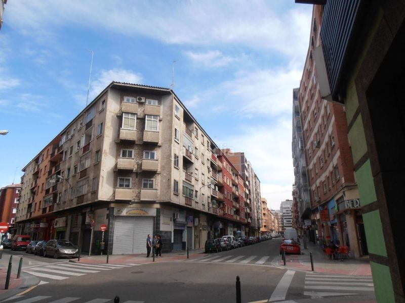 Foto 4fd5b0ad-3762-4b1b-9c9c-dd51ae0629c6. Pis amb calefacció a Ciudad Jardín - Parque Roma Zaragoza