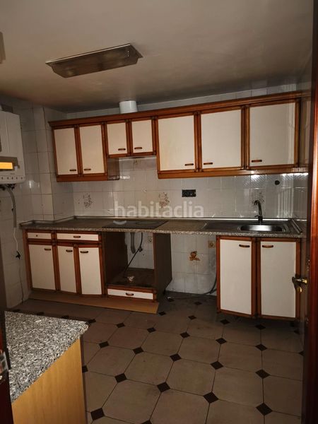 Foto f5650014-9889-4575-9a32-1eb4392ab8c8. Pis amb calefacció aparcament a La Bozada - Parque Delicias Zaragoza