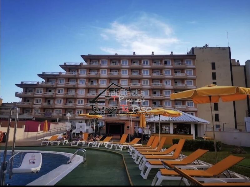 Foto 108ab5cf-0382-4025-b95f-9a0e1e178f2e. Apartament amb piscina a Playa Norte Peñíscola