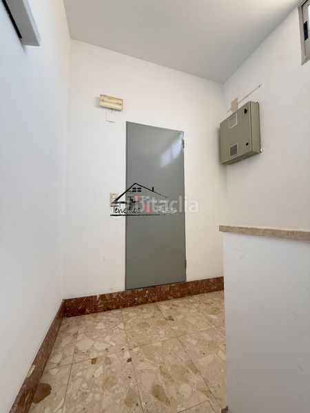 Foto ebd8a8ac-a9b5-4b8c-ad4e-988693f55aba. Pis a paseo maritim 110 a Papa Luna - Platja del Gurugú Benicarló