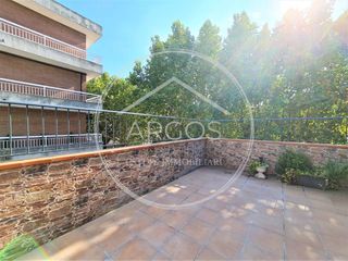 Casa en Nucli Urbà. Casa de pueblo a 3 vientos en venta, rehabilitda y en el centro