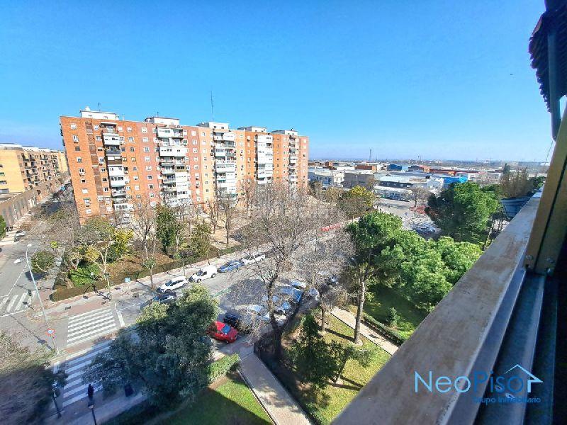 Foto bfad3604-281c-4ecc-8f35-ab735f12811f. Pis amb piscina a Valderas-Los Castillos Alcorcón