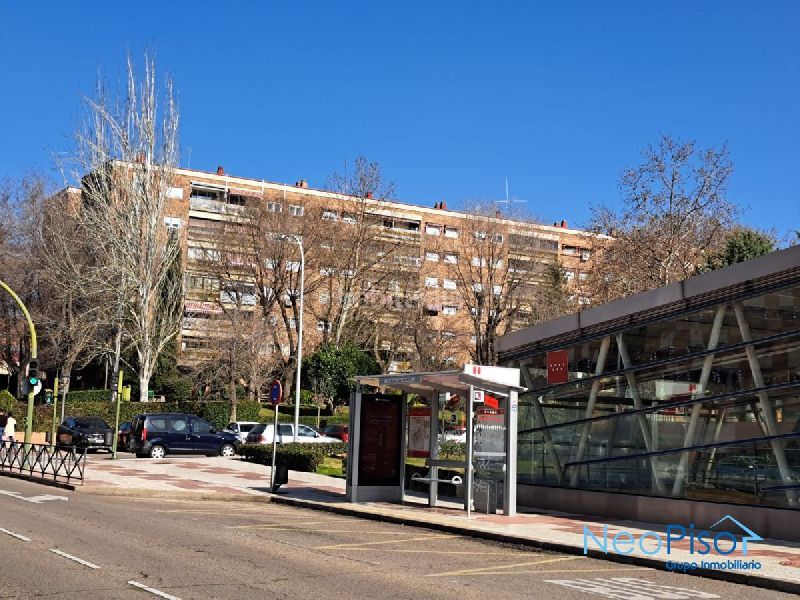 Foto fc42f423-eb8c-4717-b859-78f3a5248384. Pis amb piscina a Valderas-Los Castillos Alcorcón