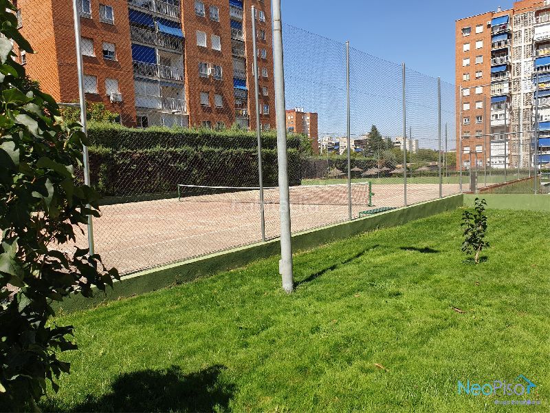 Foto 12a18828-bc8e-49be-8bc5-5d886ee864e6. Pis amb piscina a Parque Mayor Alcorcón