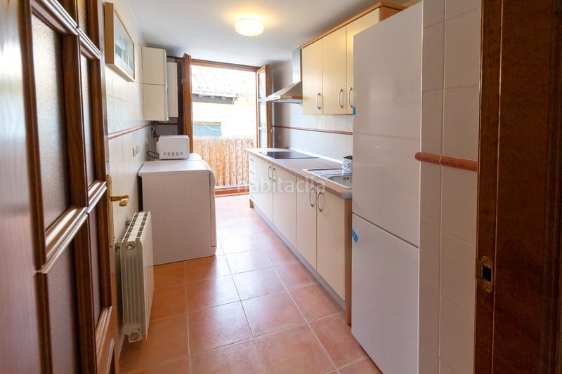 Foto 4944087c-2c39-4425-a957-d7272593f9d0. Lloguer dúplex a calle horno espadero 23 a Fígares Granada