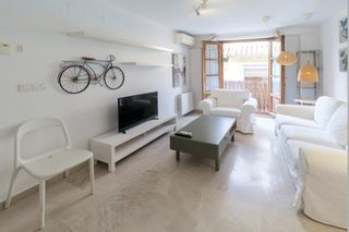 Rent Duplex in Calle horno espadero 23. A 15 metros de c/ recogidas. sin comisión, trato directo con la