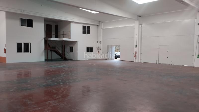 Foto 2dd8eecc-a04c-4c33-ba94-5758824e6113. Affitto capannone industriale in Lavadores Vigo