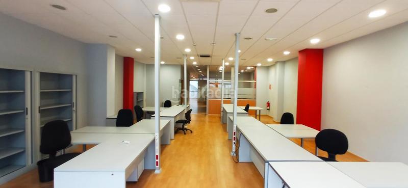 Foto c95b5f3d-4456-4e2c-831a-e95ec6a9204b. Affitto locale commerciale in Centro - Areal Vigo