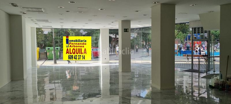 Foto e1c30900-660e-4492-b890-561edade3726. Lloguer local comercial amb calefacció a Plaza Independencia Vigo