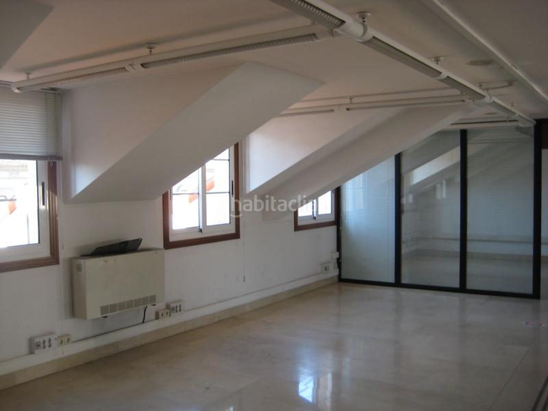 Foto 13b09265-f5bd-4b38-b7bf-52d33a67f6eb. Affitto ufficio con riscaldamento in Centro - Areal Vigo