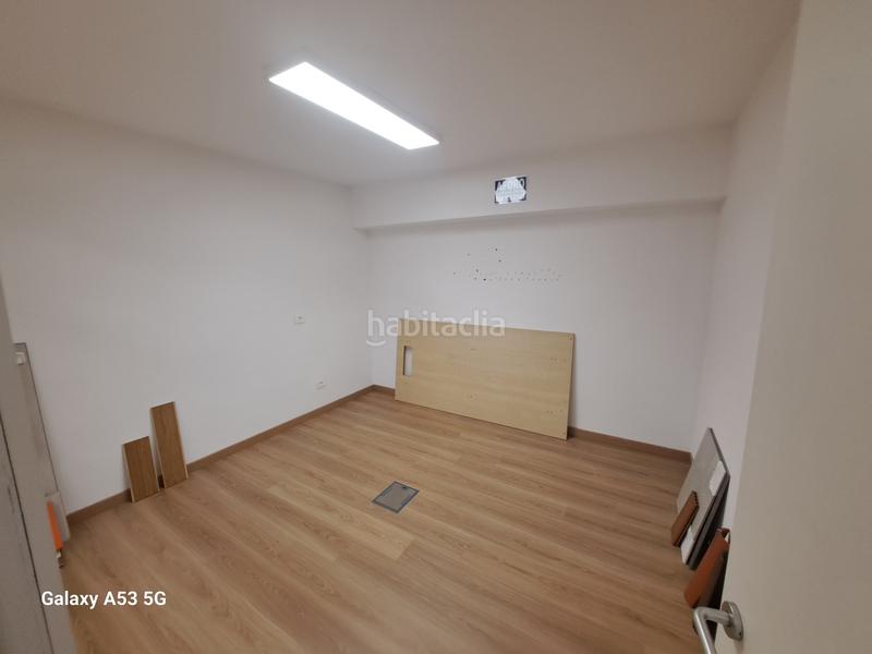 Foto 73aeae8c-45de-4dda-9d7c-54a744cf4117. Rent office space with heating in Centro - Areal Vigo