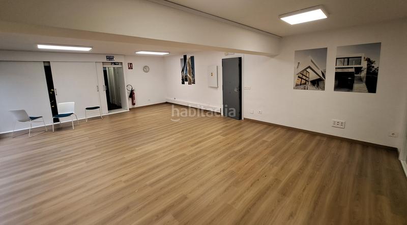 Foto d05334e6-c476-4ef2-817a-f17992d1b8bc. Rent office space with heating in Centro - Areal Vigo
