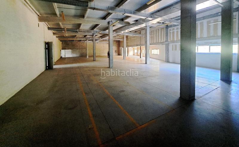 Foto 284b9093-de61-4ace-af19-43643d264617. Rent industrial building in Valadares - Beade Vigo
