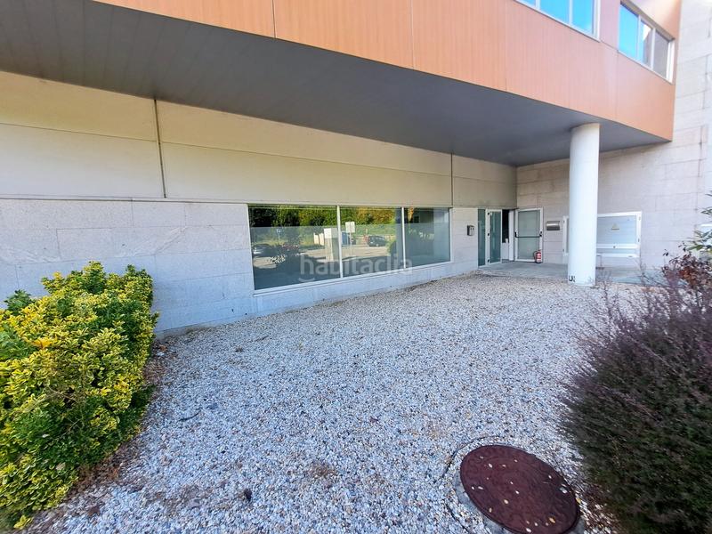 Foto 2d58788a-8da9-4c6e-bfd2-f9ed75014159. Rent industrial building in Valadares - Beade Vigo