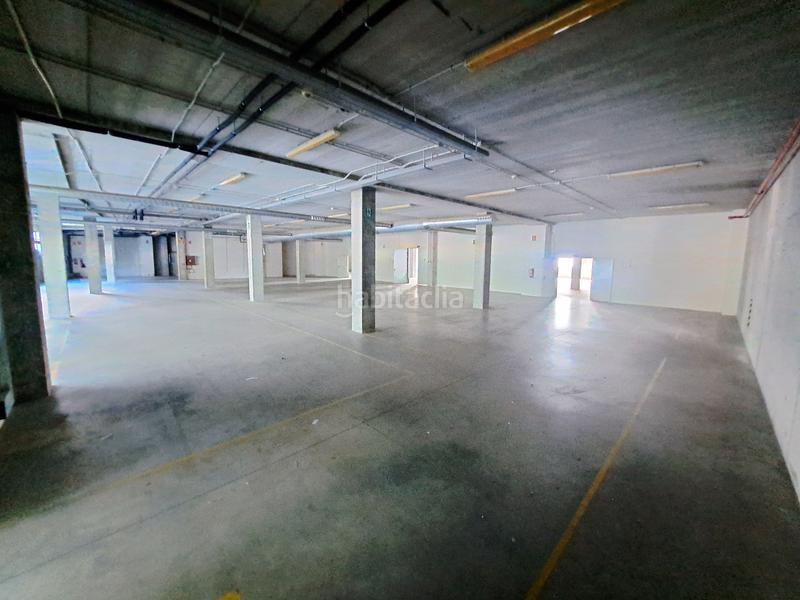 Foto 08e5bb2d-b21d-4533-a4c2-16a5adaedf84. Alquiler nave industrial en Valadares - Beade Vigo