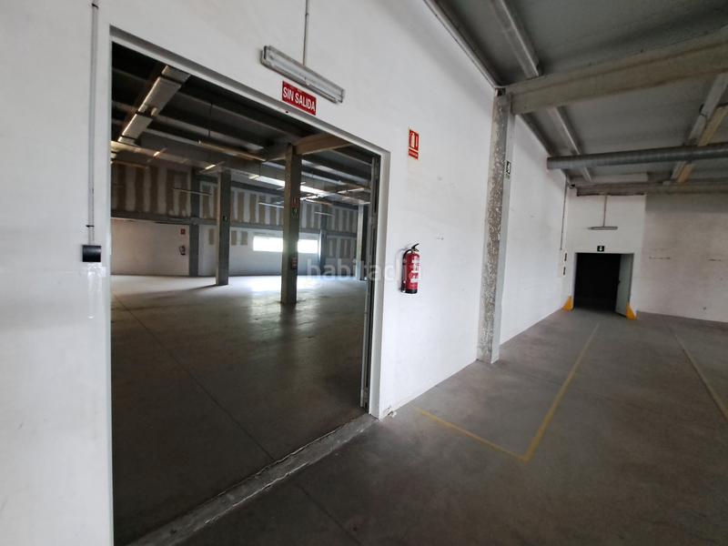 Foto 9129a71c-7d1f-471b-acb8-aeb7607527b1. Alquiler nave industrial en Valadares - Beade Vigo