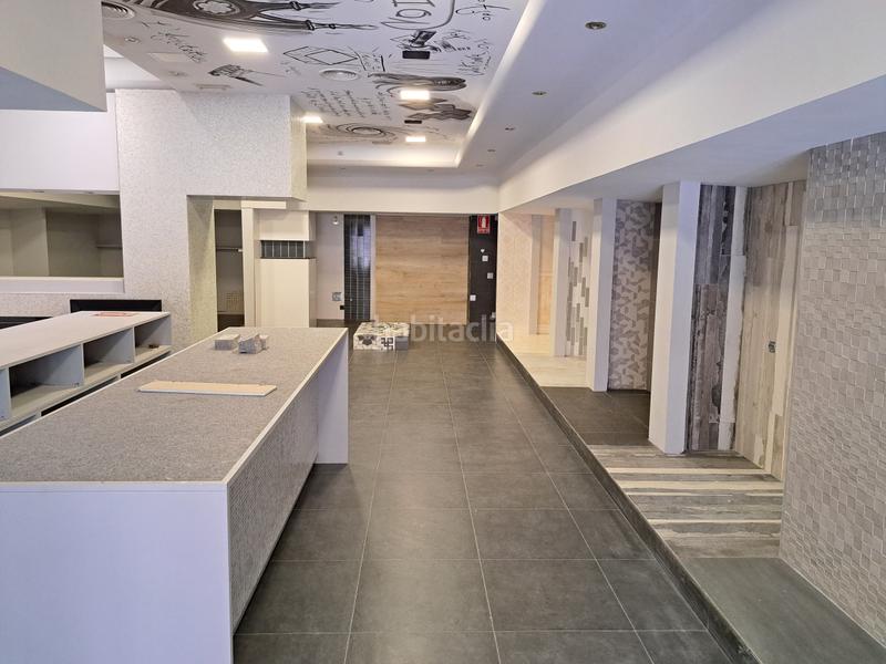 Foto df6a7970-7655-4e22-b294-0360ea8f8478. Alquiler local comercial en Centro - Areal Vigo