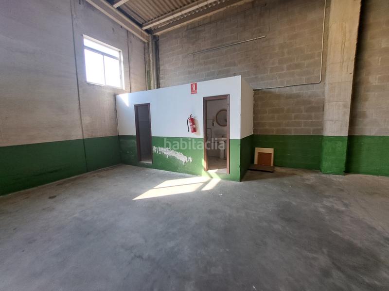 Foto 354aaf37-a85c-43fa-baf3-05cfc0d72aaa. Rent industrial building in Sardoma - Castrelos Vigo