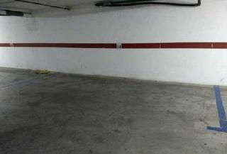 Aparcament cotxe  Montcada. Plaza de garaje en museros. sin comisión