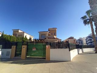 Maison  Avenida el ras gran. Casa en residencial lagomar. guardamar del segura