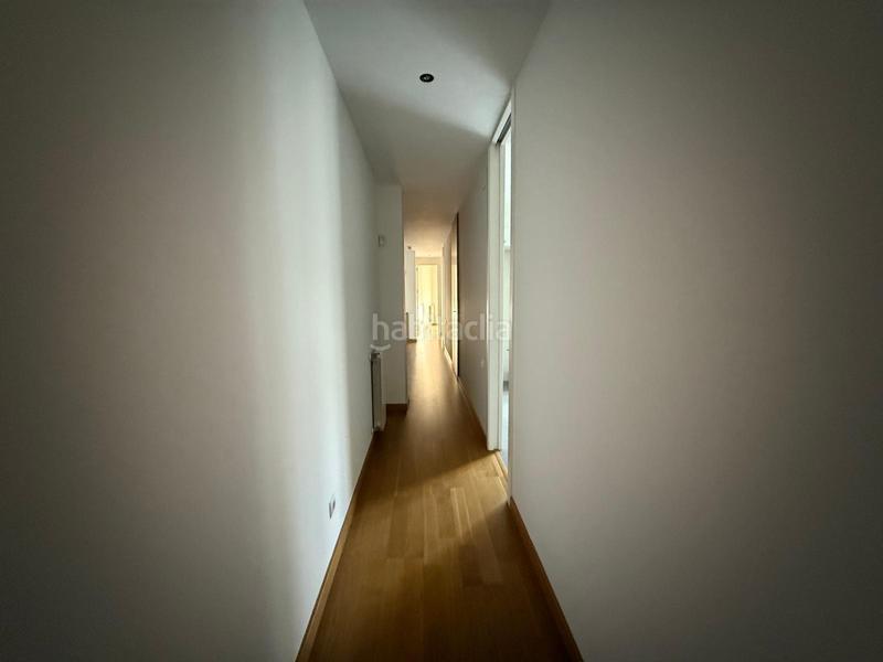 Foto e79bf669-3fa0-4193-9162-7c31a62f253a. Pis amb aparcament a Russafa Valencia