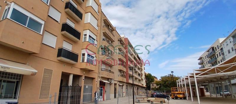 Foto 89c882f1-c17c-4ade-8644-a46267a17e25. Appartamento con parcheggio in El Castellar i l'Oliverar Valencia