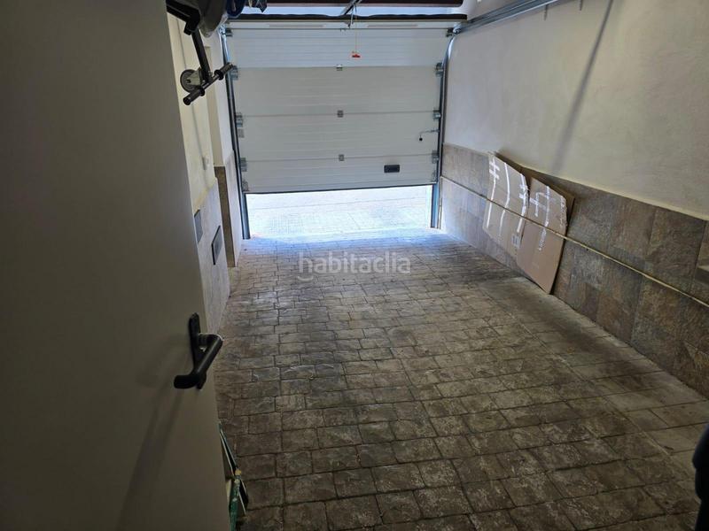 Foto 09db6106-0a87-4434-9fcc-c5cb550538fd. Casa aparellada amb calefacció aparcament piscina a Pobla de Vallbona (la)