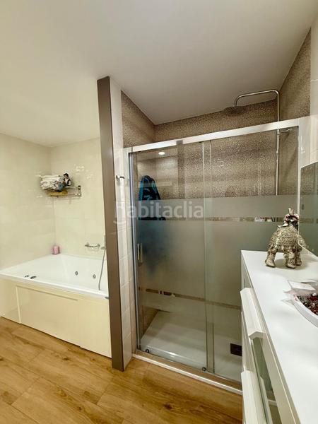 Foto 3c025636-1fbf-4369-9a88-fc5fc5d76eef. Casa aparellada amb calefacció aparcament piscina a Pobla de Vallbona (la)