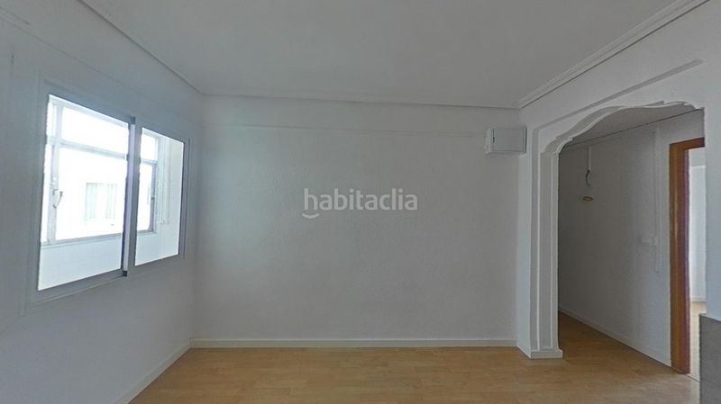 Foto 3d484702-42ea-4ebf-94a5-9f64997c49bc. Pis a Moncada