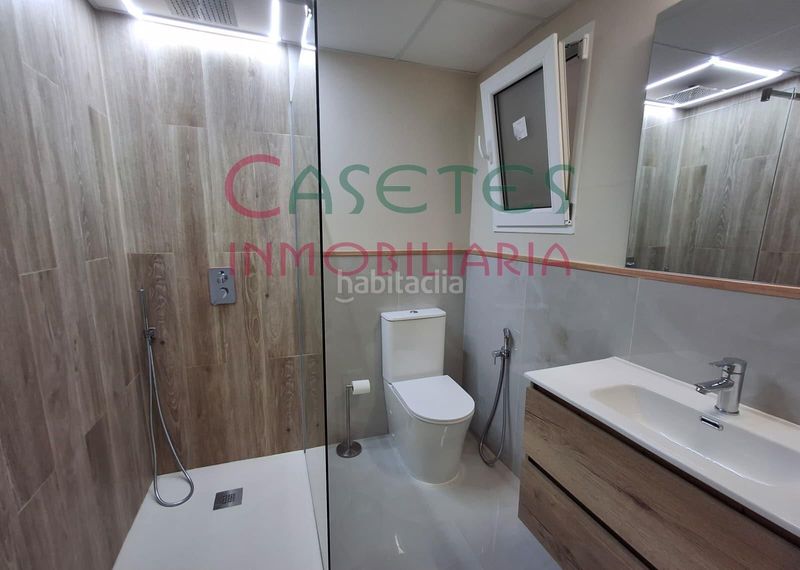 Foto bfb65a06-ee81-44fe-909d-b546d6a8014e. Pis a Carcaixent