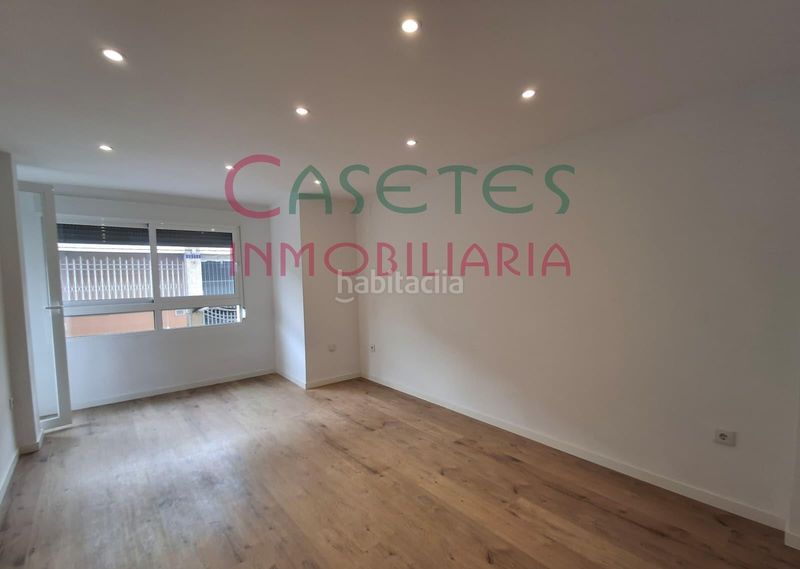 Foto d49a5b6d-ab6f-41f2-b455-d9b43e8582ee. Pis a Carcaixent