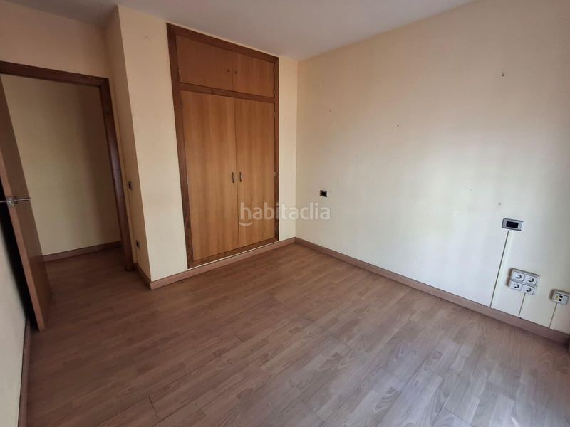 Foto dc835d3c-a2d5-44ba-8dee-830eeac2098a. Pis a Sollana