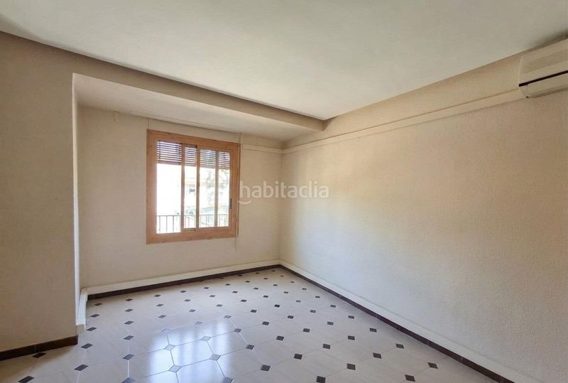 Foto 158b1abb-a86e-478d-bfb0-42be4dd437f2. Pis a Foios